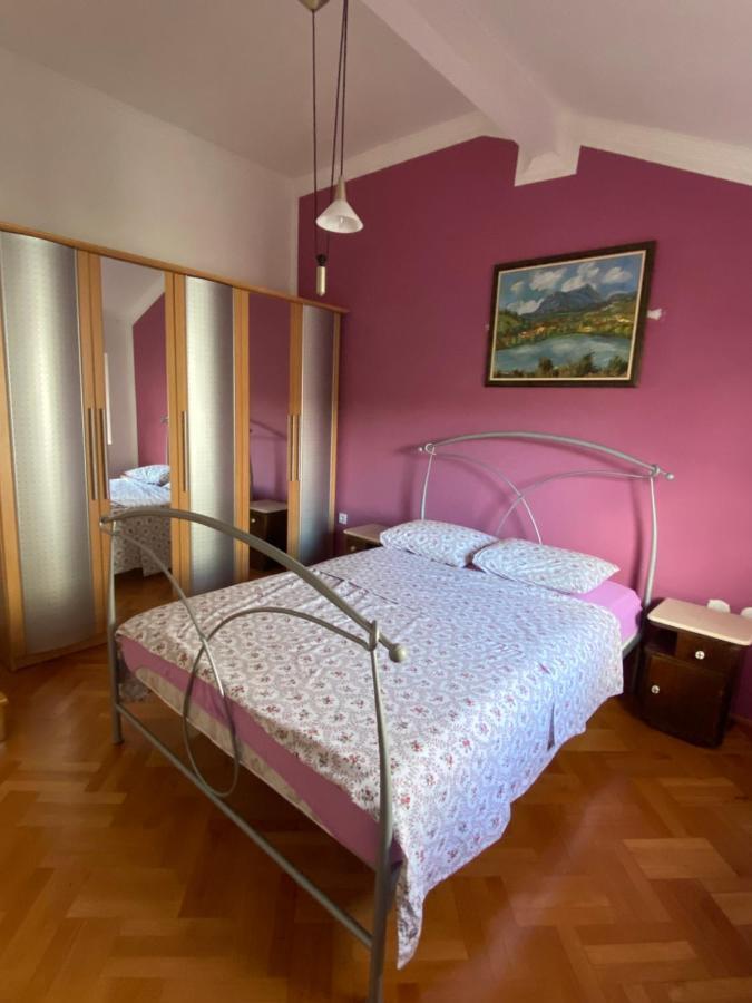 Gala Posh Apartment Soko Banja Exterior photo